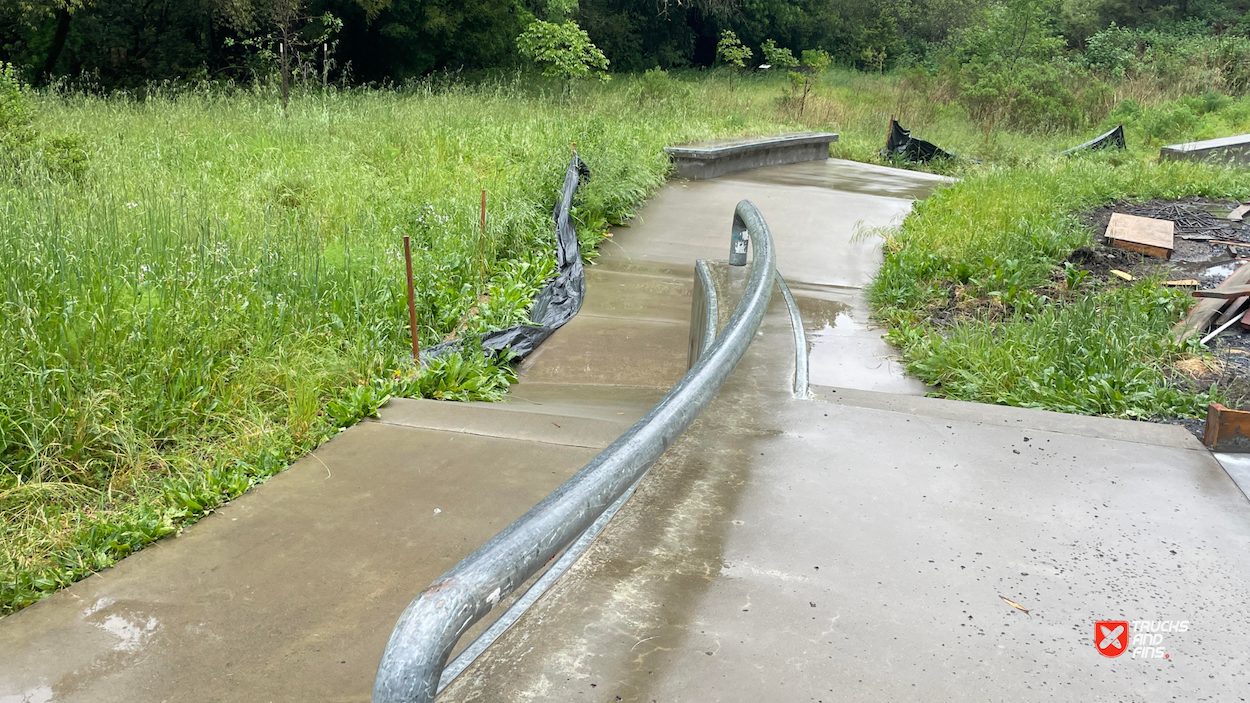 Creekside park skatepark